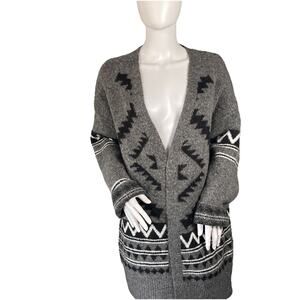 Tahari Women's Cardigan Sweater Southwestern Aztec Size Women’s L